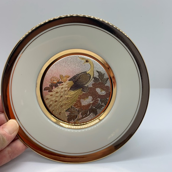 Peacock Japanese Engraved Plate- Gilded - Picture 3 of 5